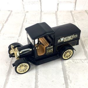 1916 Studebaker J.C. Whitney & Co. Bank Die-Cast w/ Key Liberty Classics *E